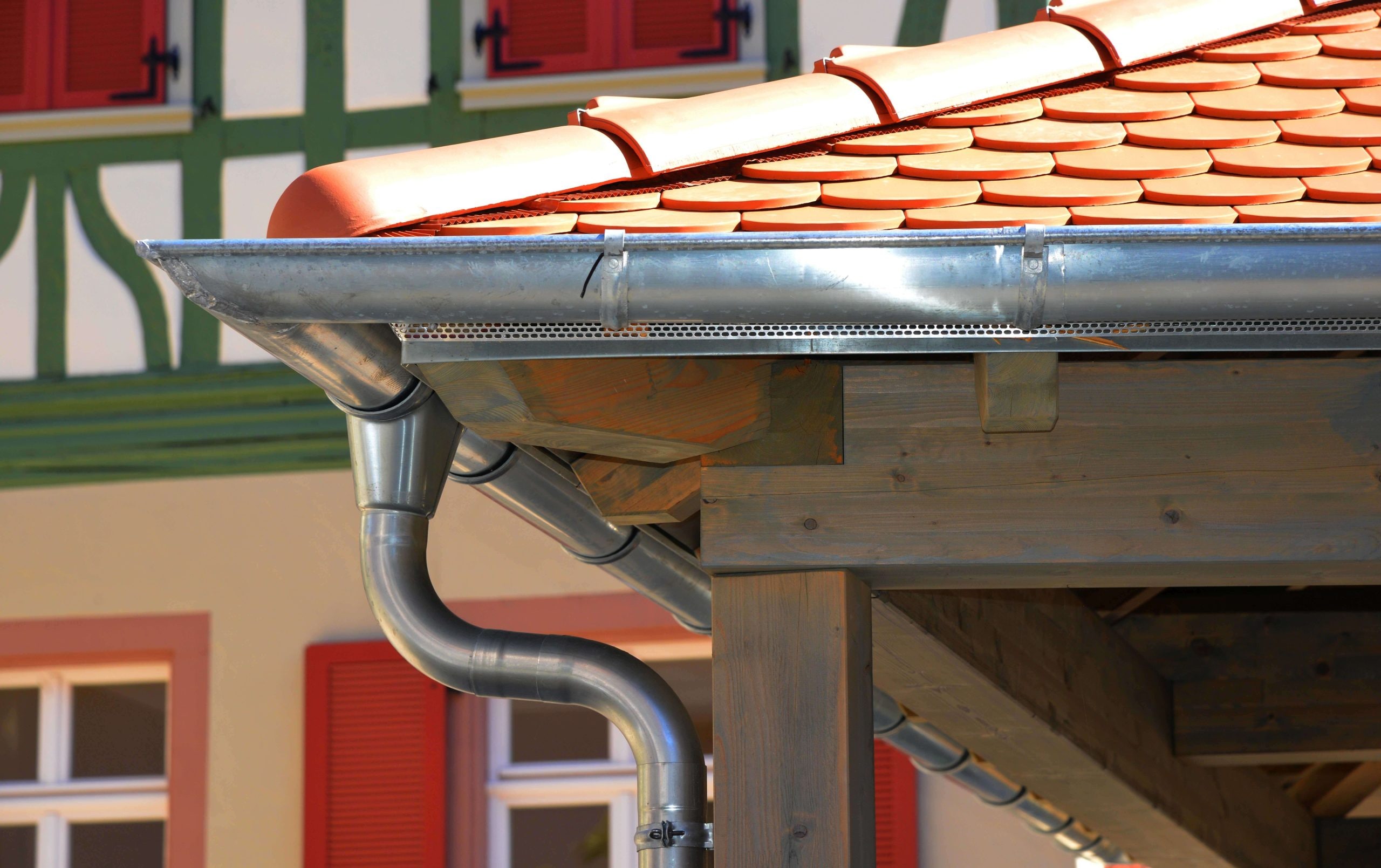 Corrosion-resistant steel gutters for effective rainwater drainage in Winston Salem